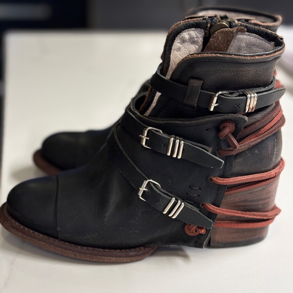 Freebird Crue Ankle Boots - Size 5 - Picture 2 of 7